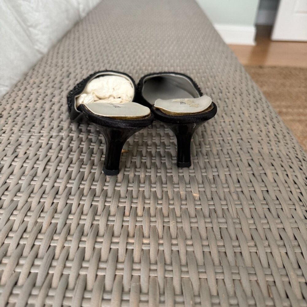 DBA Far East Black Heels - Picture 4 of 5